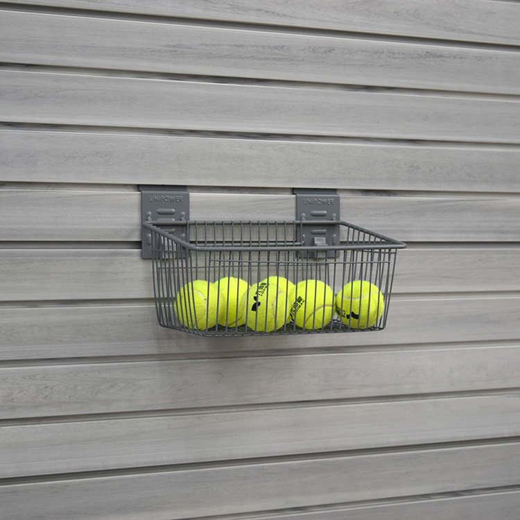 Accessoires métalliques montés sur mini paniers de garage de rangement suspendus